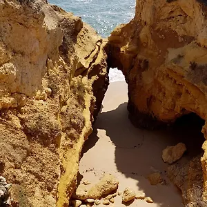 https://beach-lovers-apartment-26.hotelaalgarve.com